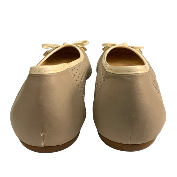 GEOX Respira Perforated Ballet Flats 7.5-8 Womens Beige and Cream Leather Summer - Picture 7 of 9